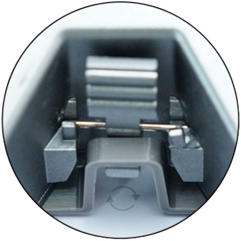 Close-up of the metal mounting latch